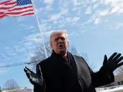 Relatório da HRW alerta para avanço autoritário de Trump e ameaças à ordem global