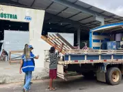 Rio Acre em vazante permite retorno de famílias abrigadas no Parque de Exposições em Rio Branco