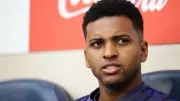 Rodrygo enfrenta lesão e busca retomada no Real Madrid visando Copa do Mundo