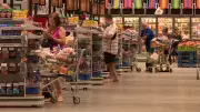 Supermercados no ES fecham aos domingos e ajustam horários em outros dias