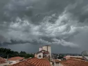 Vale do Paraíba em alerta para chuva forte e persistente neste fim de semana
