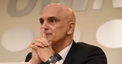 A quem interessa a desmoralização do ministro Moraes? Ataques visam fortalecer candidatura e enfraquecer Lula