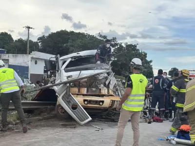 Acidente com quatro veículos na BR-135 deixa um morto e quatro feridos em Montes Claros