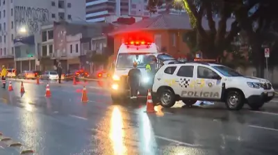 Ambulância atropela e mata homem em situação de rua na Rua da Consolação em São Paulo