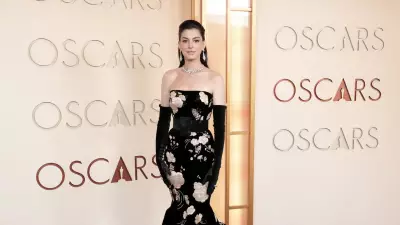 Anne Hathaway revela inseguranças pós-maternidade e estratégias para autoestima