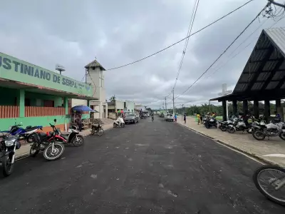 Cidade isolada do Acre recebe asfalto pela primeira vez em 33 anos e vira evento entre moradores