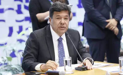 Câmara vota PEC da Segurança Pública com redução da maioridade penal e novas polícias