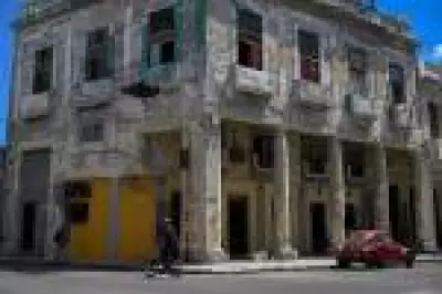 Cuba receberá mil painéis solares do Brasil para combater crise energética histórica