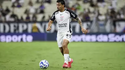 Derrota do Corinthians para o Coritiba provoca protestos da torcida na Neo Química Arena