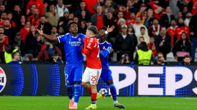 Eden Hazard defende Vinícius Jr. e alerta sobre risco de aposentadoria precoce