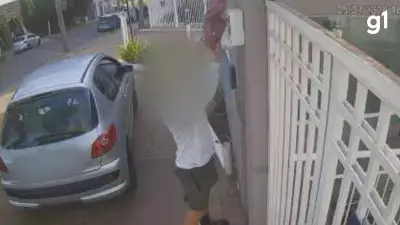 Entregador joga pacotes pelo portão em condomínio de Porto Alegre; especialistas explicam regras
