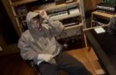 Filho de Patrícia Poeta transforma clássicos de Chico Buarque em funk e trap