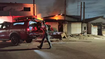 Incêndio consome duas residências em Suzano; bombeiros controlam fogo sem vítimas