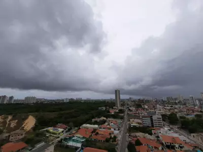 Inmet emite alerta amarelo para chuvas intensas em Natal e 150 cidades do RN