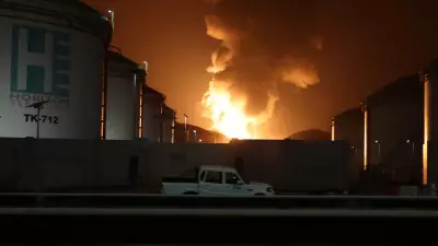 Irã lança 19ª onda de ataques contra Israel e EUA; petroleiro explode no Golfo