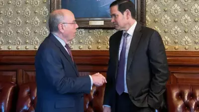 Itamaraty alerta STF sobre possível ingerência de conselheiro de Trump em visita a Bolsonaro