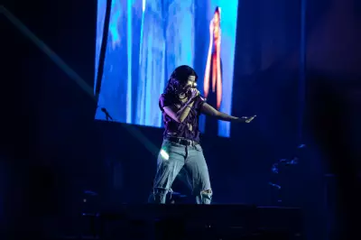 Lolla 2026: Lorde arrebata público com 'Royals' em show visceral no último dia
