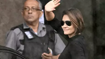 Michelle Bolsonaro sai confiante de reunião com Moraes antes de decisão sobre prisão domiciliar