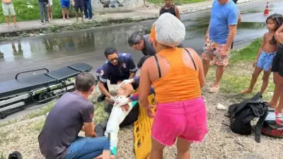 Motociclista venezuelano foge de blitz, bate em mureta e despenca de viaduto em Manaus