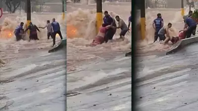 Motorista de aplicativo é resgatada após carro ser tomado por enxurrada em Bauru