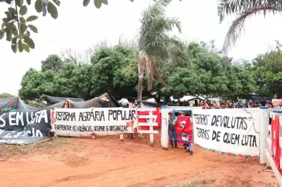 Mulheres do MST ocupam fazenda em SP em protesto por reforma agrária e deixam área após negociação