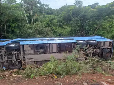 Ônibus capota na BR-158 em MT: duas mortes e oito feridos em acidente grave