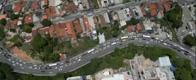 Obra de reparo na Avenida da Paz causa caos no trânsito de Maceió