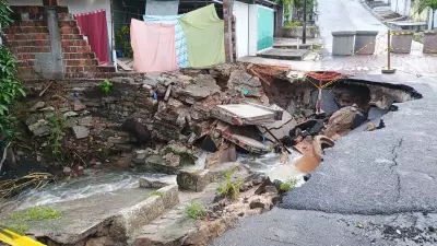 Obra é iniciada para corrigir cratera em ponte de João Pessoa após chuvas intensas