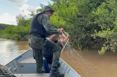 Pescador amador de 71 anos é flagrado com redes em local proibido no Rio Aguapeí, em Lucélia