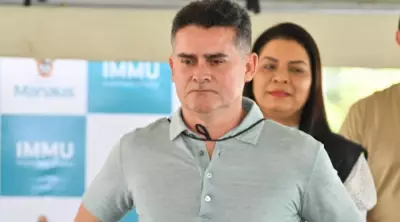 Prefeito de Manaus é investigado por compra de votos com dinheiro em envelopes de R$ 200