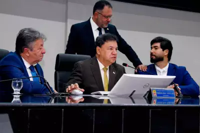 Protesto fecha avenida em Belém após Alepa aprovar reajuste de 6% para servidores