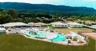 Resort de luxo em Tiradentes é condenado por acidente em toboágua que feriu mãe e filho