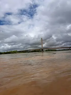 Rio Juruá transborda pela quarta vez em Cruzeiro do Sul, Acre, afetando milhares