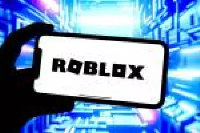 Roblox lança IA que censura e reformula palavrões em chats para manter diálogos respeitosos