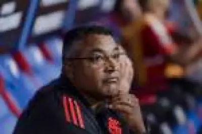 Roger Machado é oficializado como novo técnico do São Paulo após demissão de Crespo