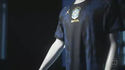 Seleção Brasileira revela novo uniforme azul e preto para a Copa do Mundo 2026