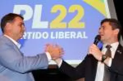 Sergio Moro mantém divergências com Bolsonaro, mas prioriza união da oposição contra Lula