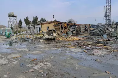 Tempestade em Karachi deixa 15 mortos enquanto Paquistão e Afeganistão anunciam trégua no conflito