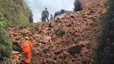 Trem da VLI descarrila após deslizamento de terra em Ibiá; maquinistas são resgatados