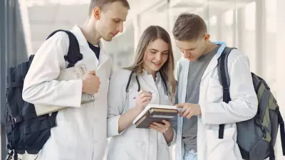 Vagas ociosas em medicina explodem no Sisu 2026 após mudança nas regras do Enem