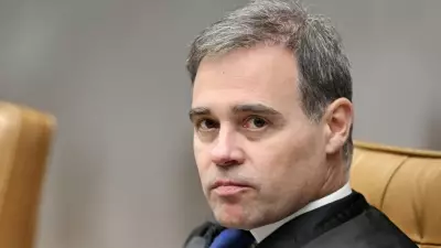 Voo com ministros do STF é cancelado após suspeita de colisão com ave em Brasília