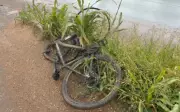 Adolescente morre atropelado por carreta ao ir de bicicleta para o trabalho na Bahia