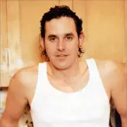 Ator Nicholas Brendon, de 'Buffy, a Caça-Vampiros', morre aos 54 anos durante o sono