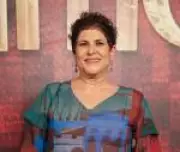 Autora de 'A Nobreza do Amor' busca novo Emmy após sucesso de 'Órfãos da Terra'