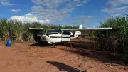 Avião 'dublê' com identificação adulterada é abandonado em fazenda de Brotas (SP)