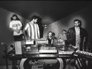 Banda paranaense Jovem Dionísio lança terceiro álbum 'Migalhas' em 1º de abril