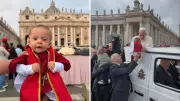 Bebê brasileiro vestido de papa recebe bênção de Leão XIV em momento emocionante no Vaticano