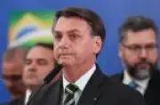 Bolsonaro mantém quadro estável em UTI, com melhora clínica após pneumonia bacteriana
