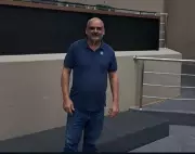 Câmera flagra suspeitos chegando para assassinar professor da Ufam em briga por bares em Manaus