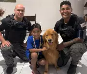 Cão do GOC emociona menino autista em festa de aniversário em Cabo Frio